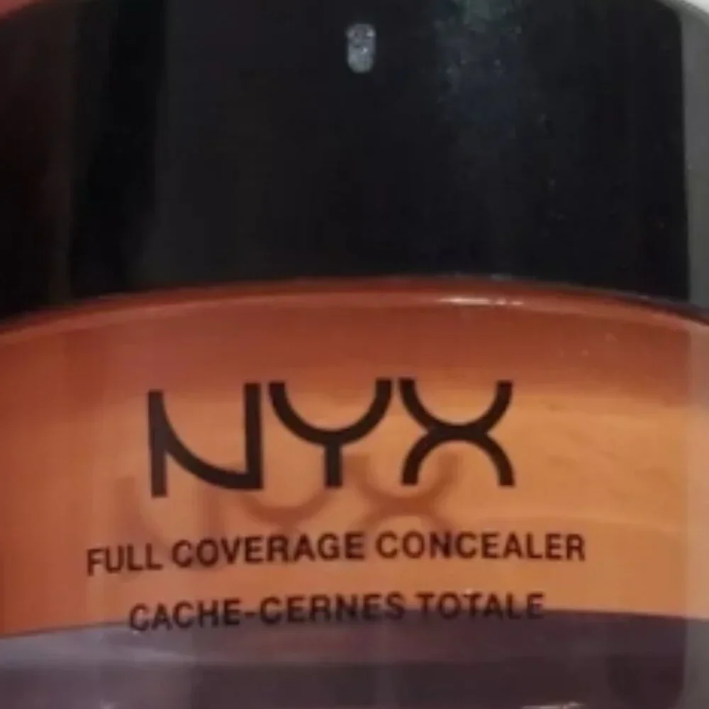 NYX Make up Concealer Orange NEW Sealed. Covers Dark Spots Under Eye Cir…